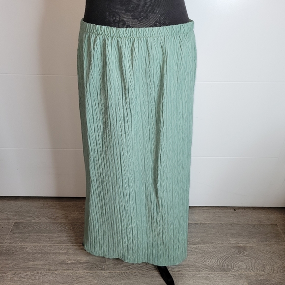 3 piece Skirt set - Picture 6 of 15